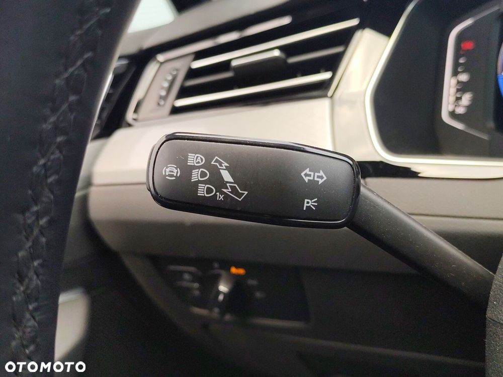 Volkswagen Passat - 23