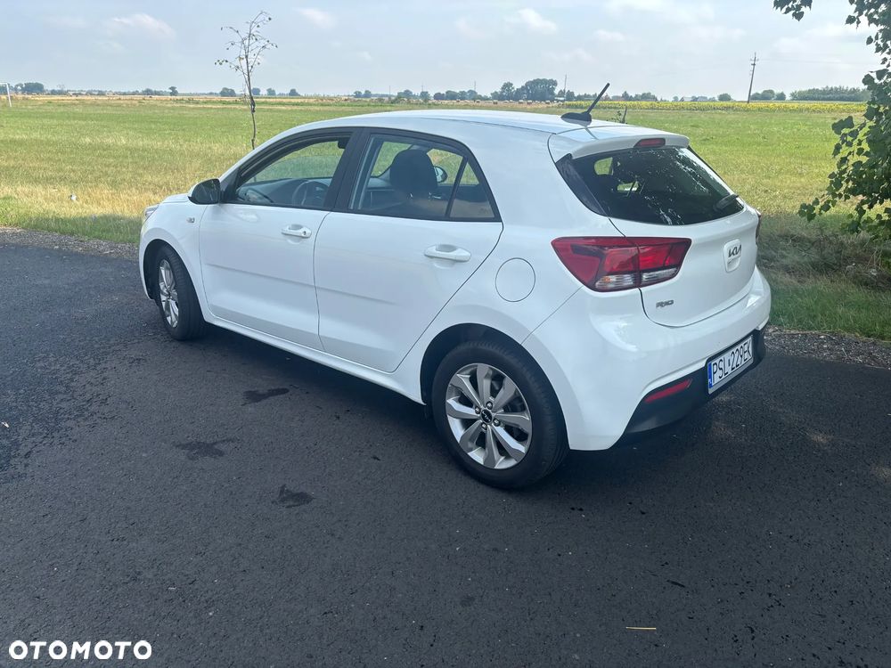 Kia Rio - 3