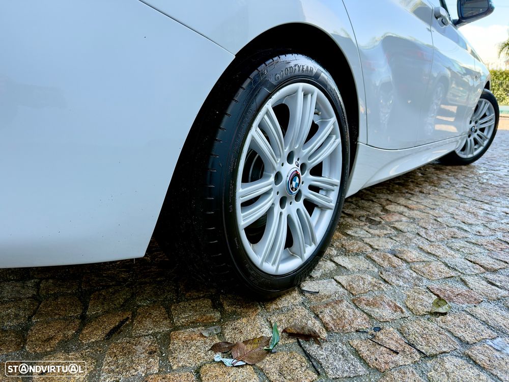 BMW 116 d Pack M - 18