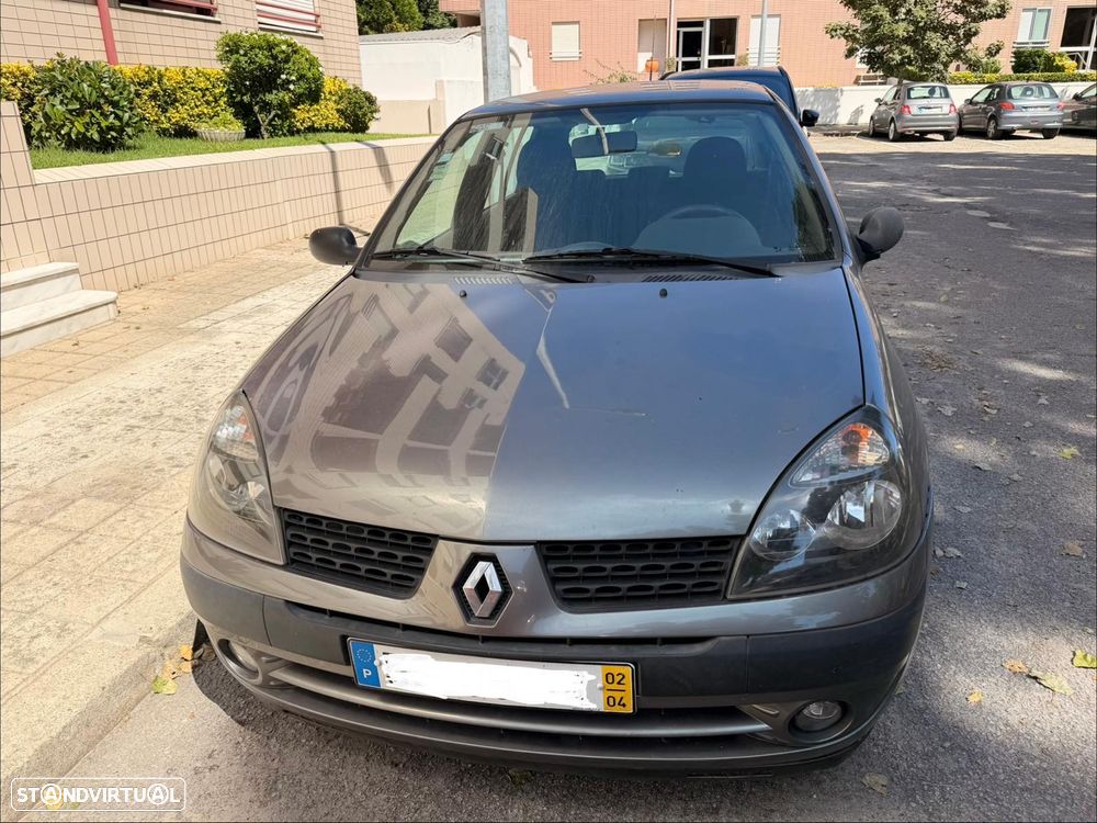 Renault Clio 1.2 16V Confort Authentique - 2