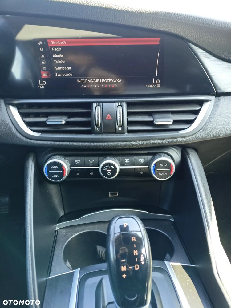 Alfa Romeo Giulia - 12