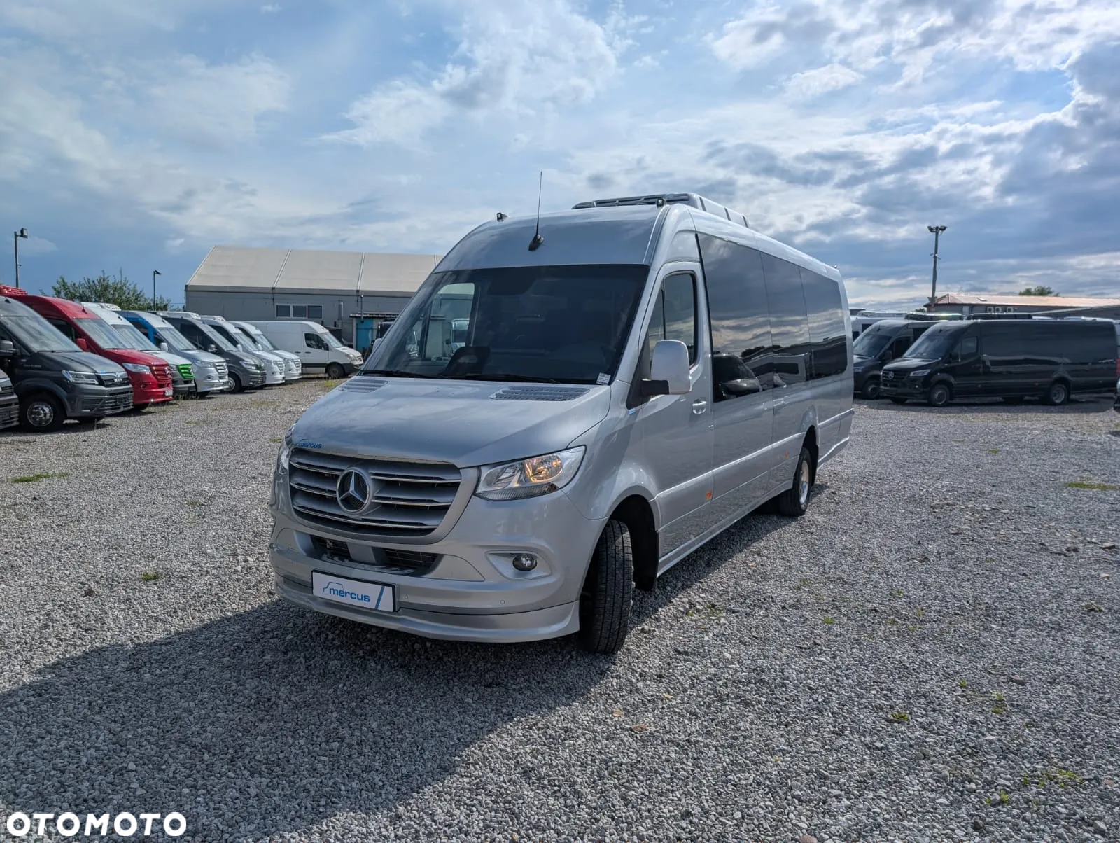 Mercedes-Benz Sprinter 519 - 12