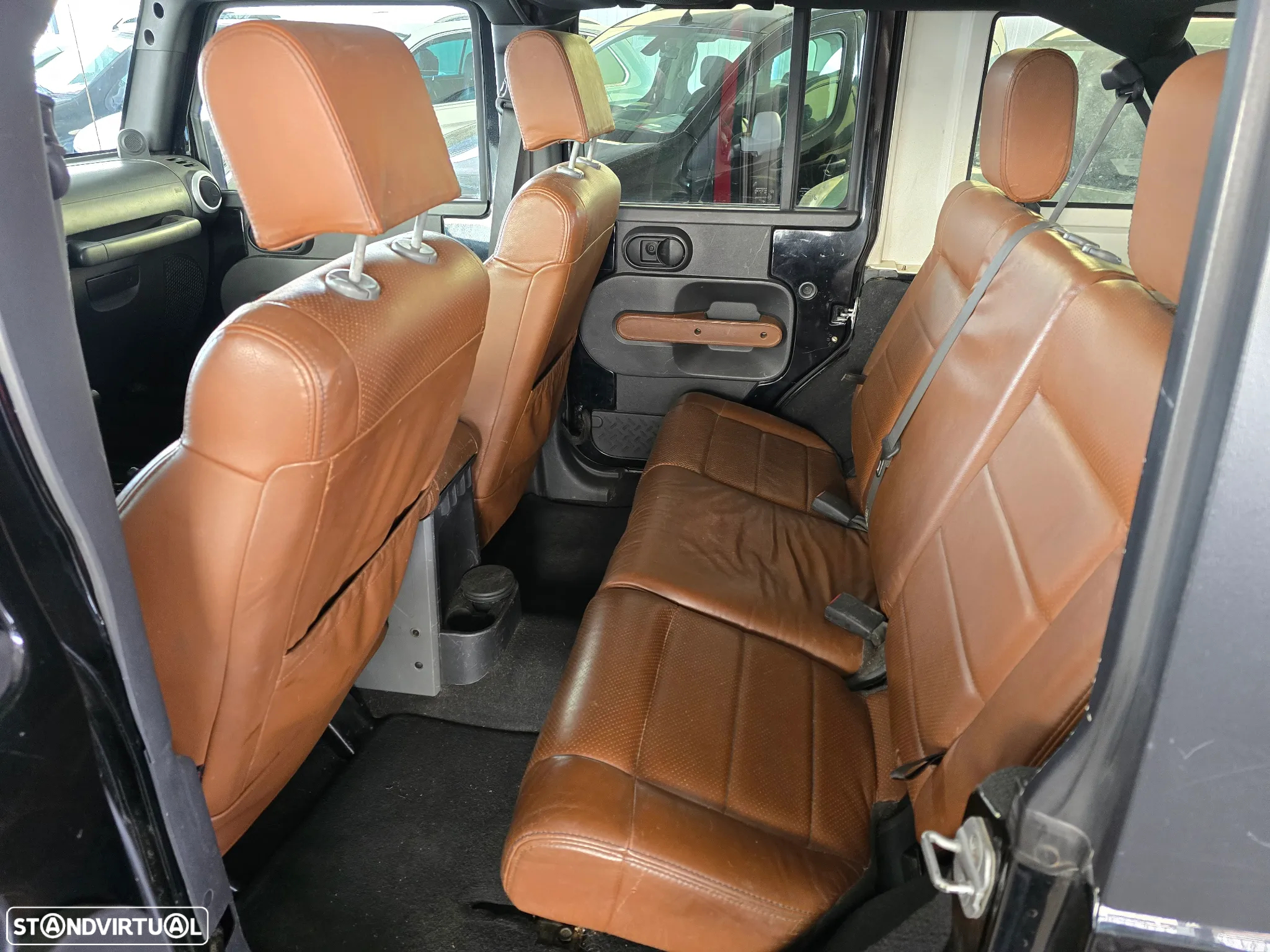 Jeep Wrangler Unlimited 2.8 CRD DPF Auto Rubicon - 5