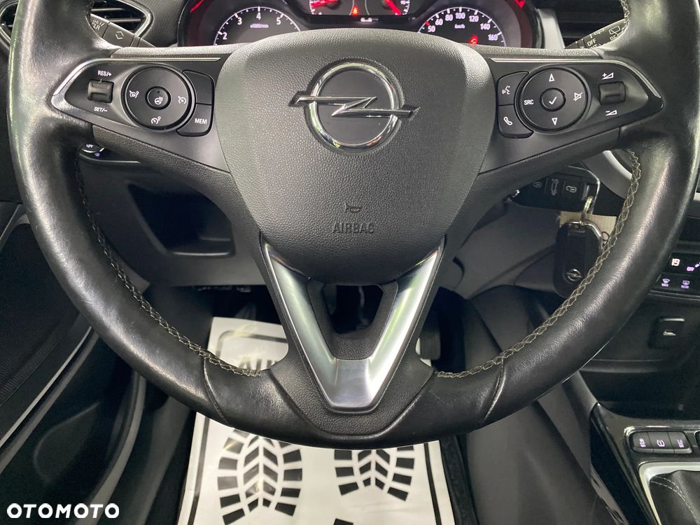 Opel Crossland X - 28