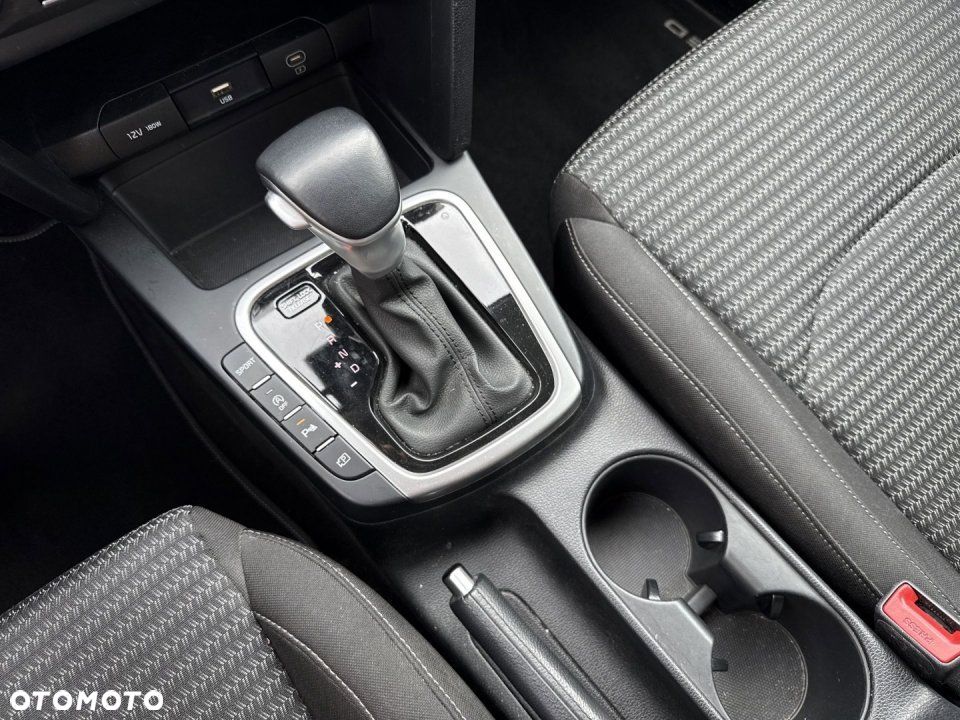 Kia XCeed - 24