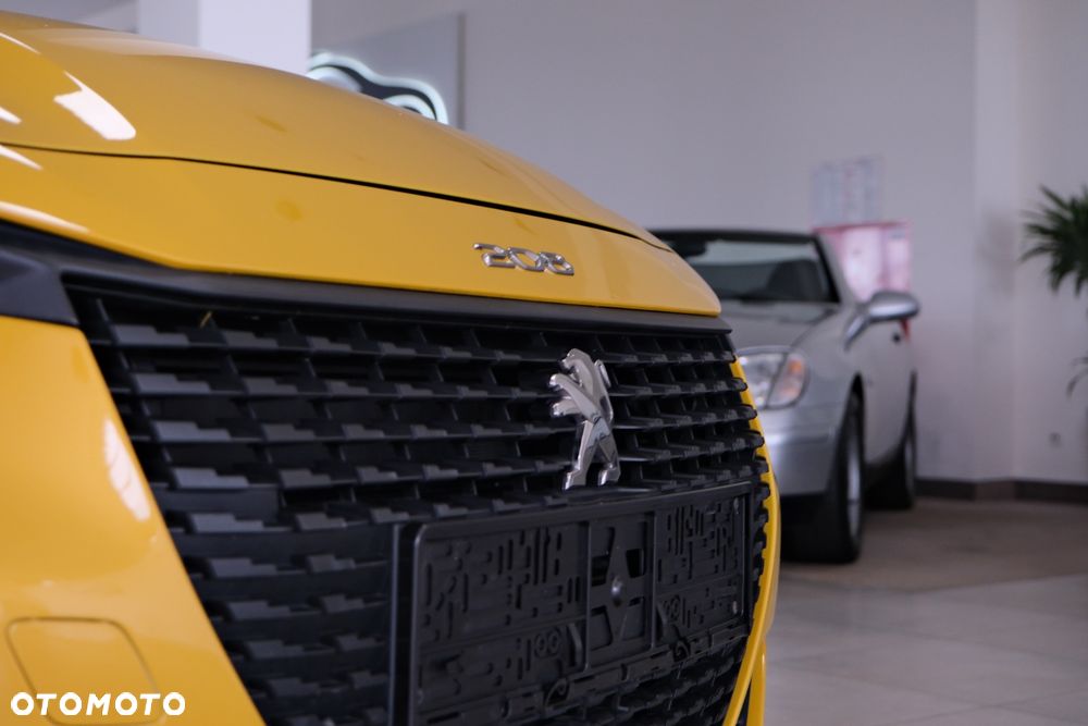 Peugeot 208 - 4