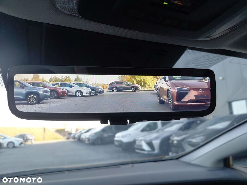 Toyota Prius - 25
