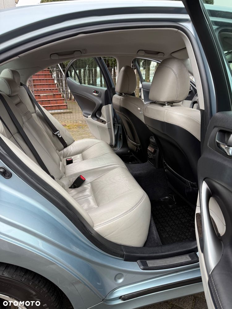 Lexus IS 220d Luxury Line - 11