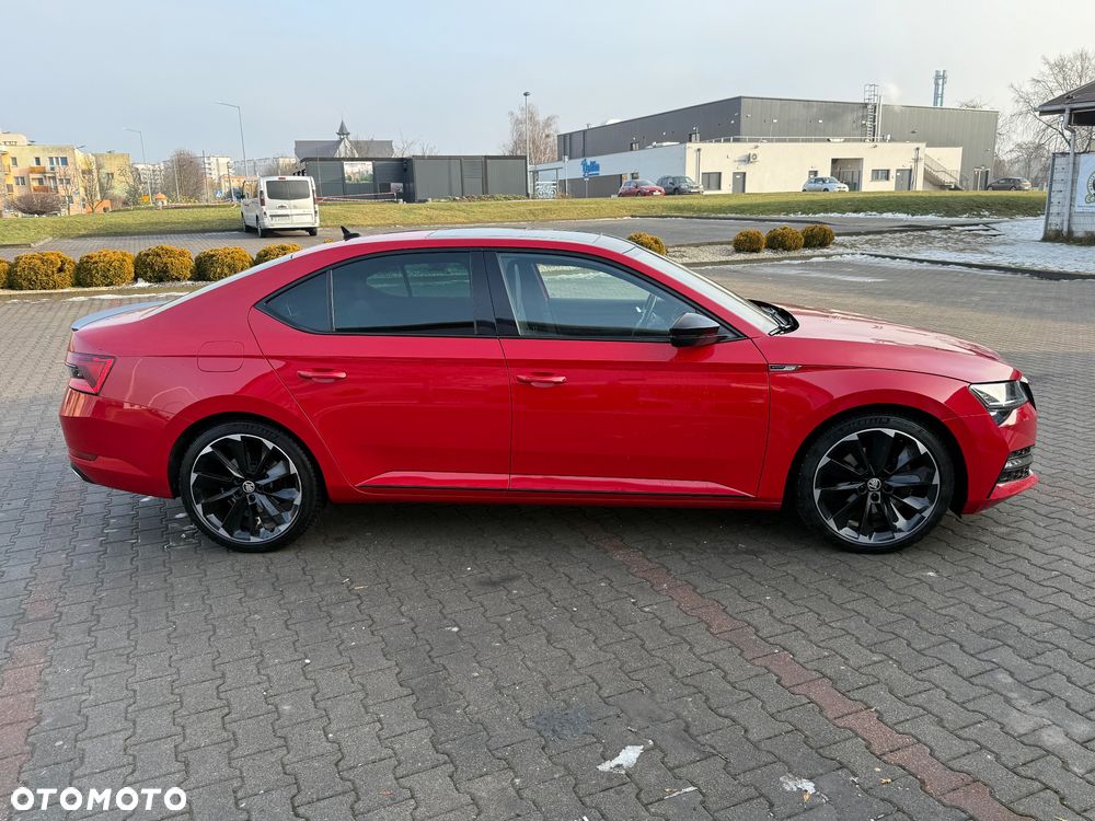 Skoda Superb 2.0 TDI SCR 4x4 Sportline DSG - 4