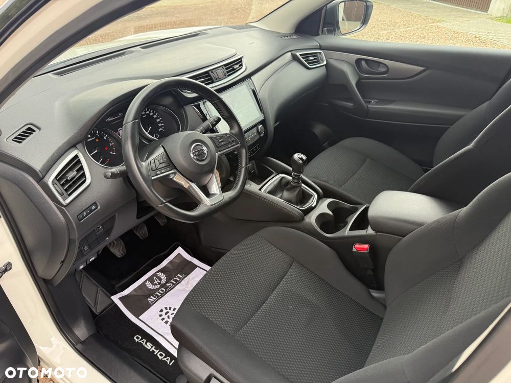 Nissan Qashqai 1.3 DIG-T ZAMA - 31