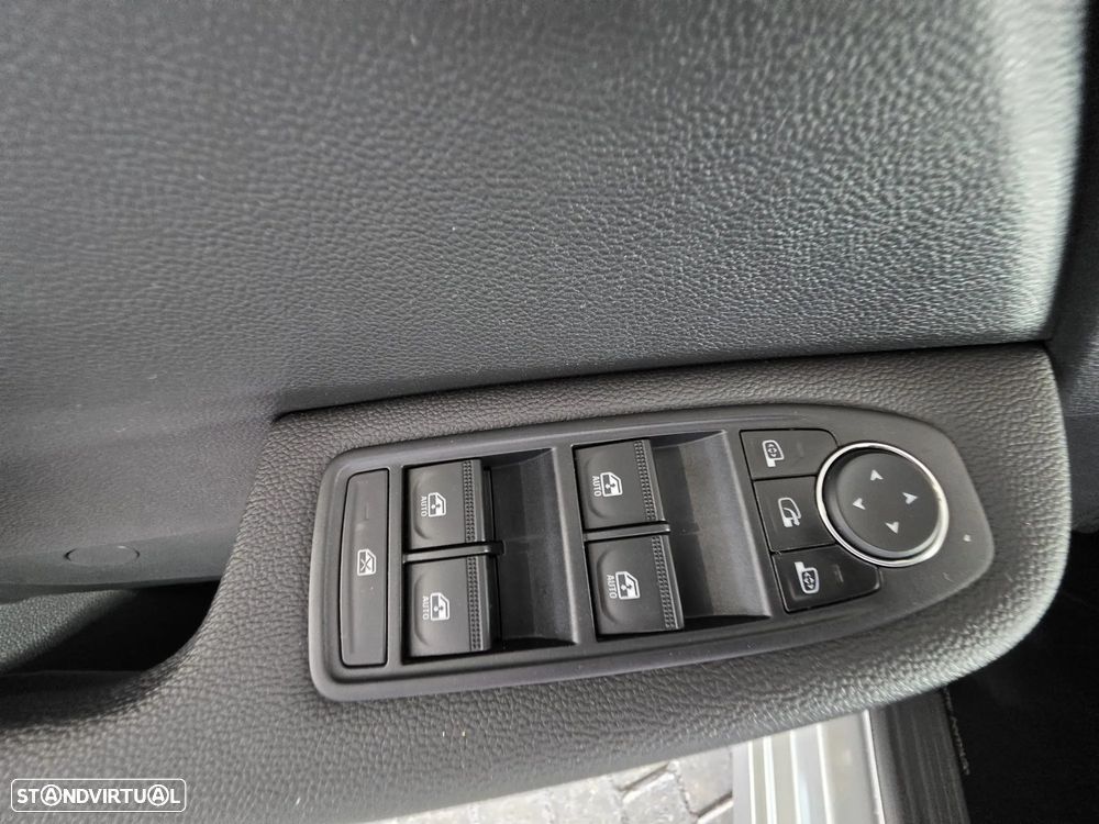 Renault Clio 1.0 TCe Evolution Bi-Fuel - 11