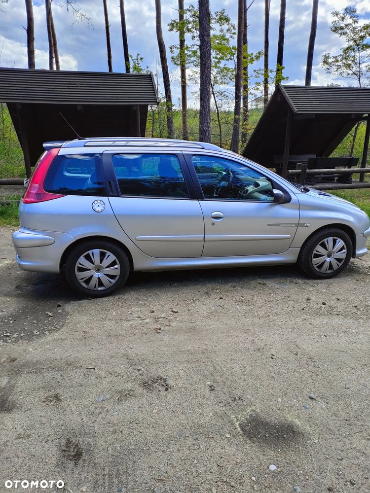 Peugeot 206 1.4 Quiksilver - 1