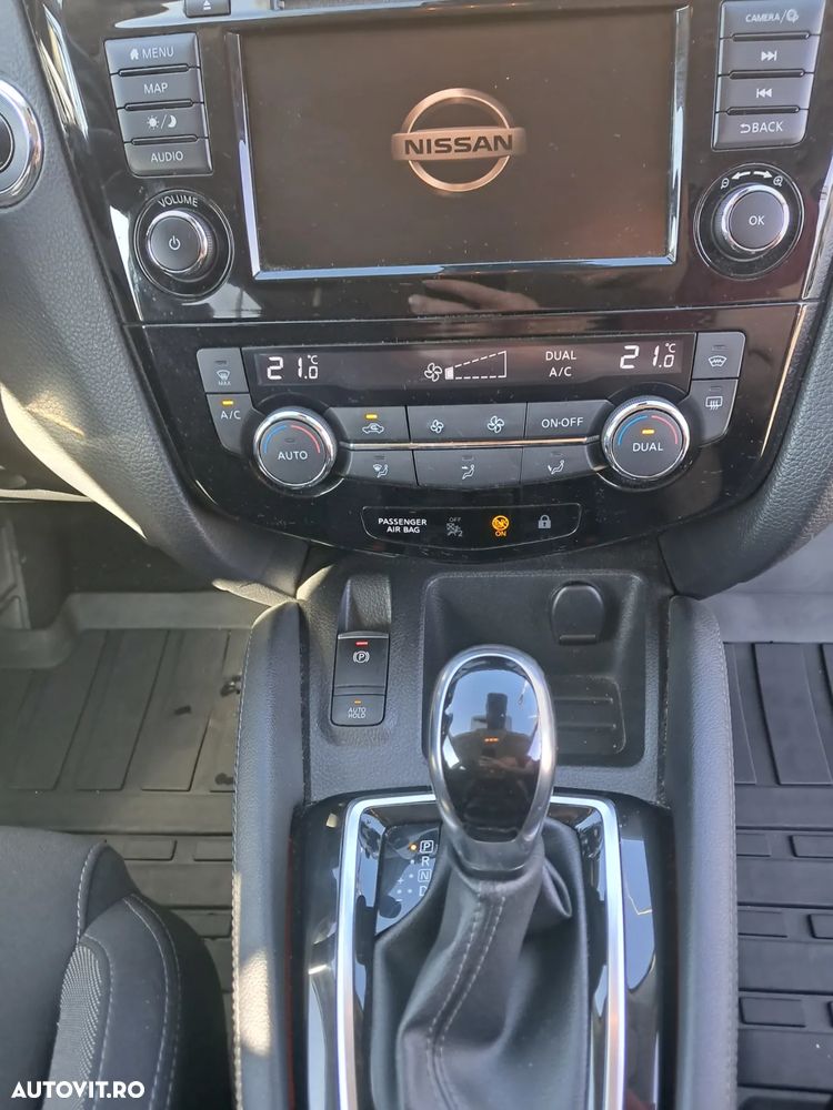 Nissan Qashqai 1.3 157CP 2WD DCT N-Connecta - 16