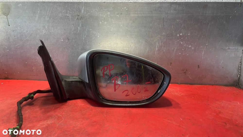 VW PASSAT B7 LUSTERKO PRAWE PRZÓD - 6