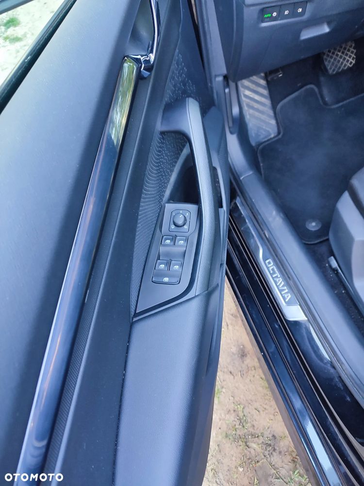 Skoda Octavia 2.0 TDI DSG Exclusive Plus - 16