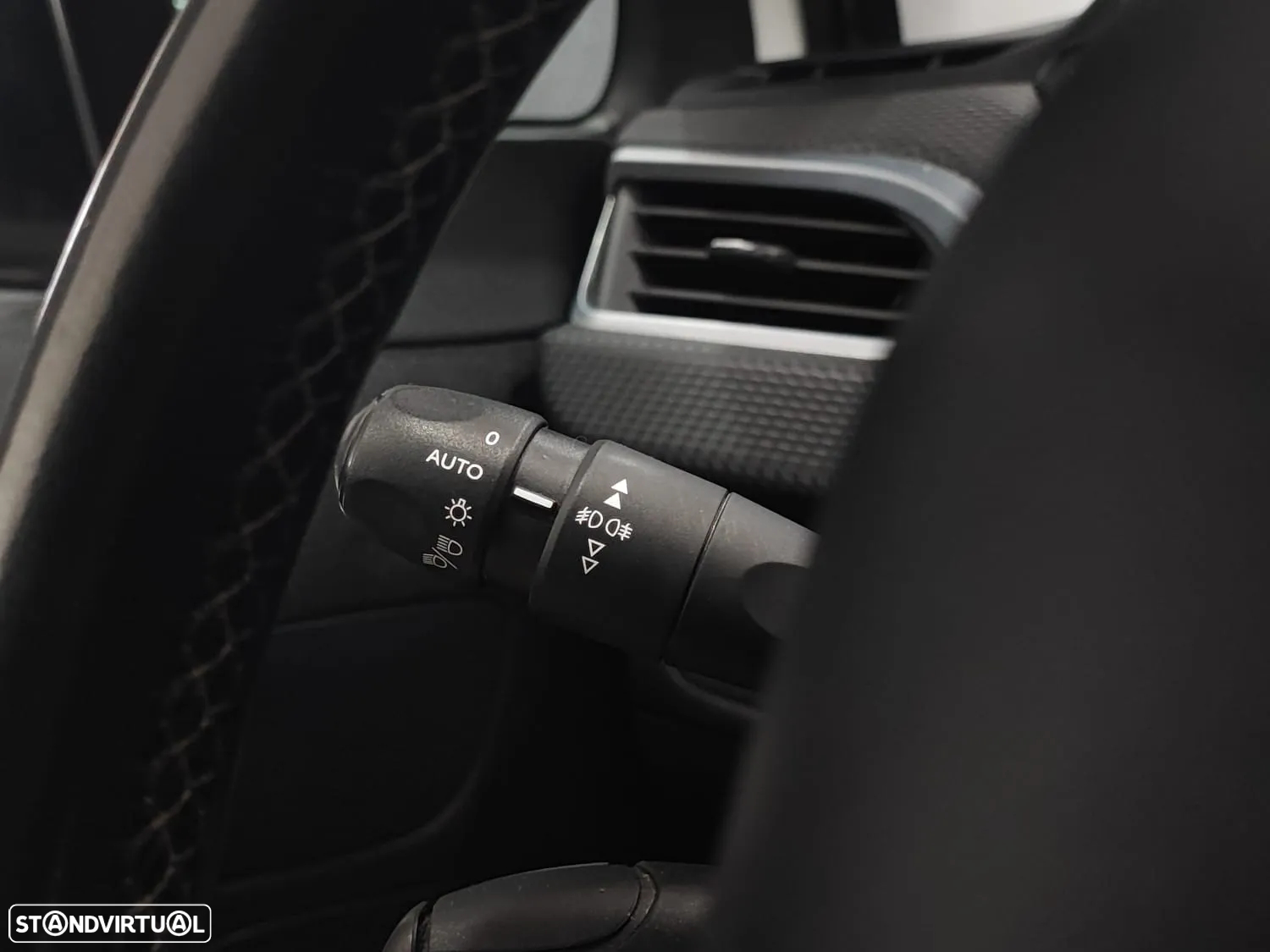 Peugeot 2008 1.4 HDi Allure - 47