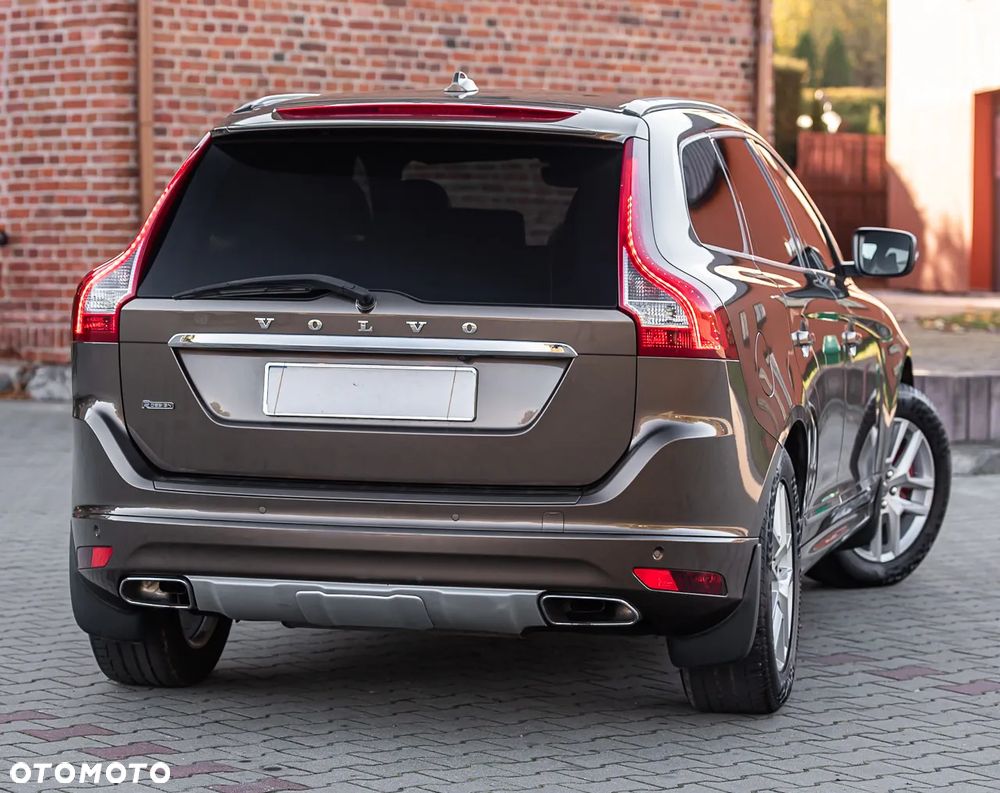 Volvo XC 60 D4 AWD Geartronic Momentum - 12