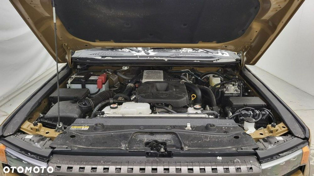 Toyota Land Cruiser - 29