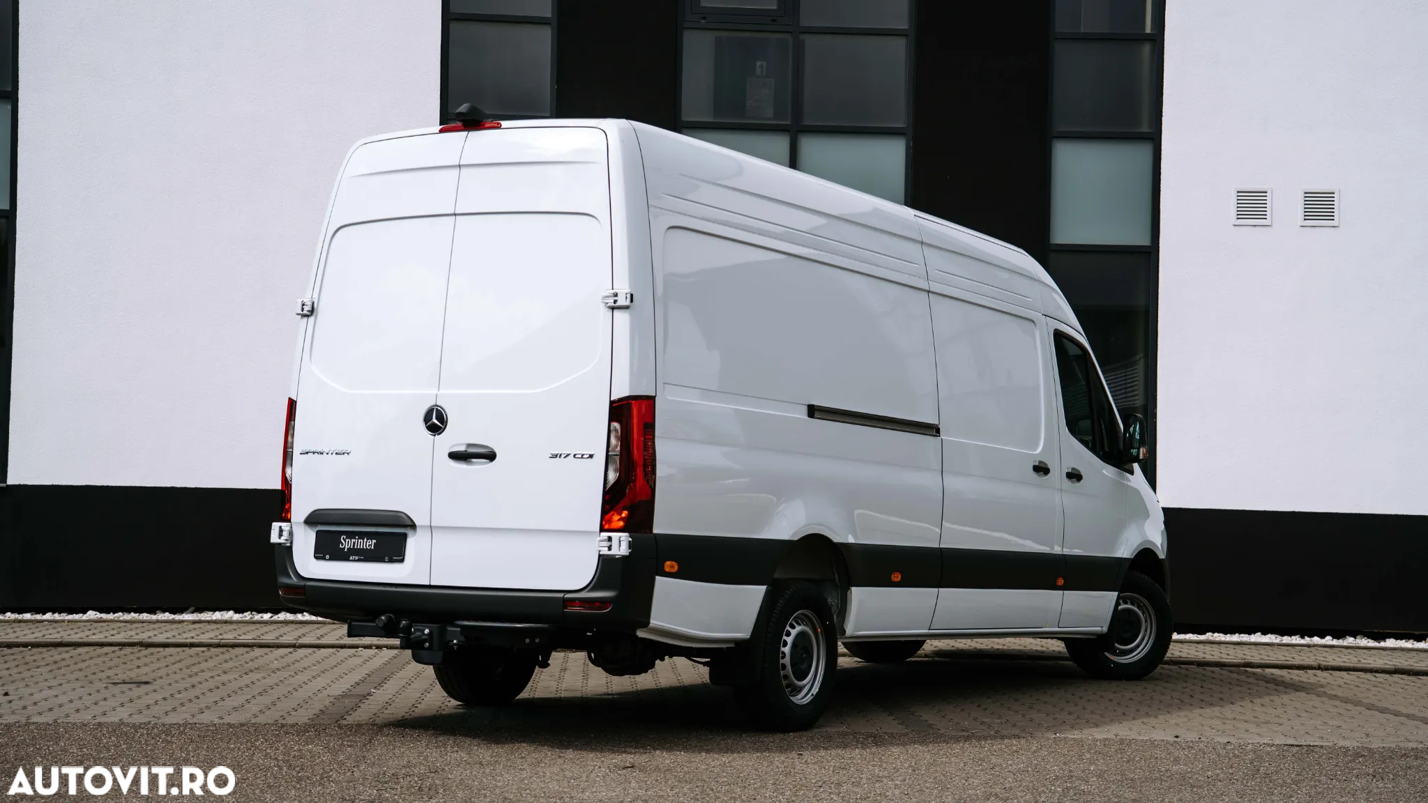 Mercedes-Benz Sprinter - 8