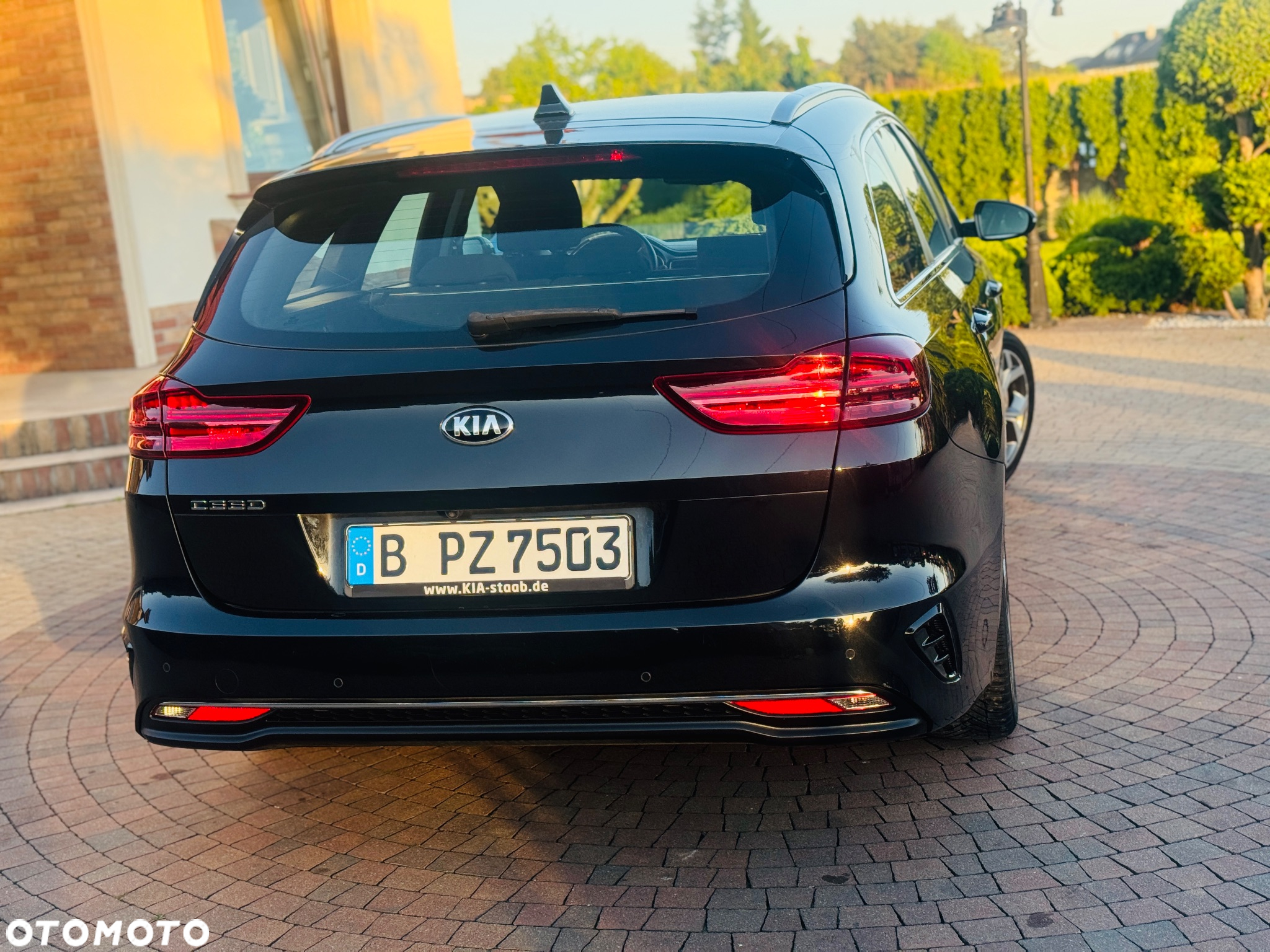 Kia Ceed SW 1.6 CRDi DCT Platinum Edition - 27