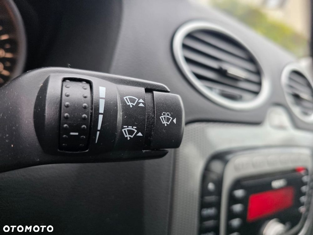 Ford Focus 1.8 Black Magic - 20