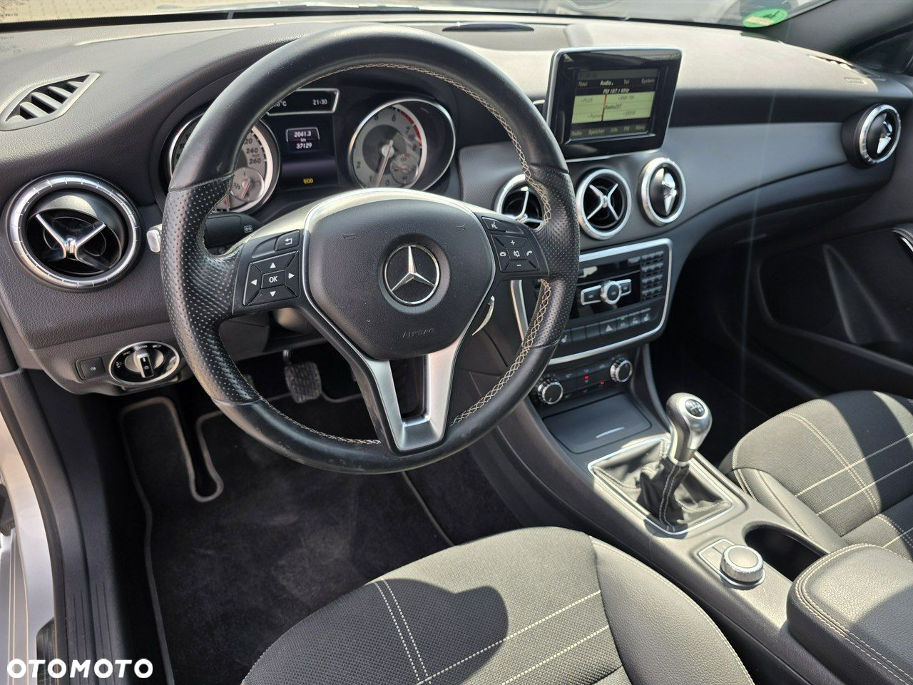 Mercedes-Benz CLA 180 - 26