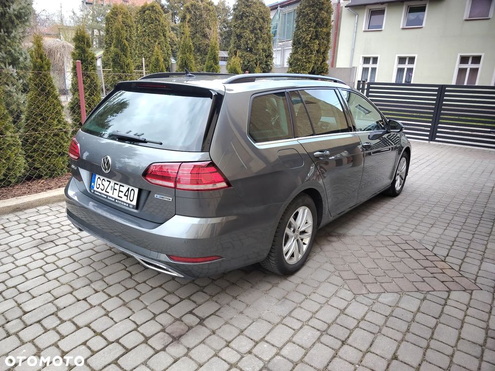 Volkswagen Golf 1.5 TSI BlueMotion ACT DSG Comfortline - 4