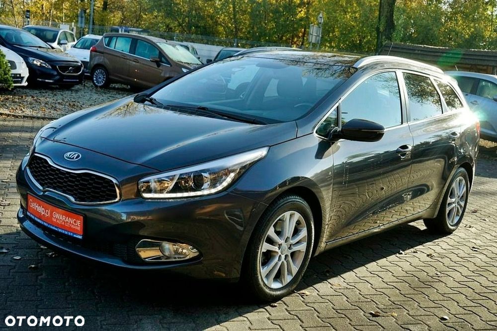 Kia Ceed - 9