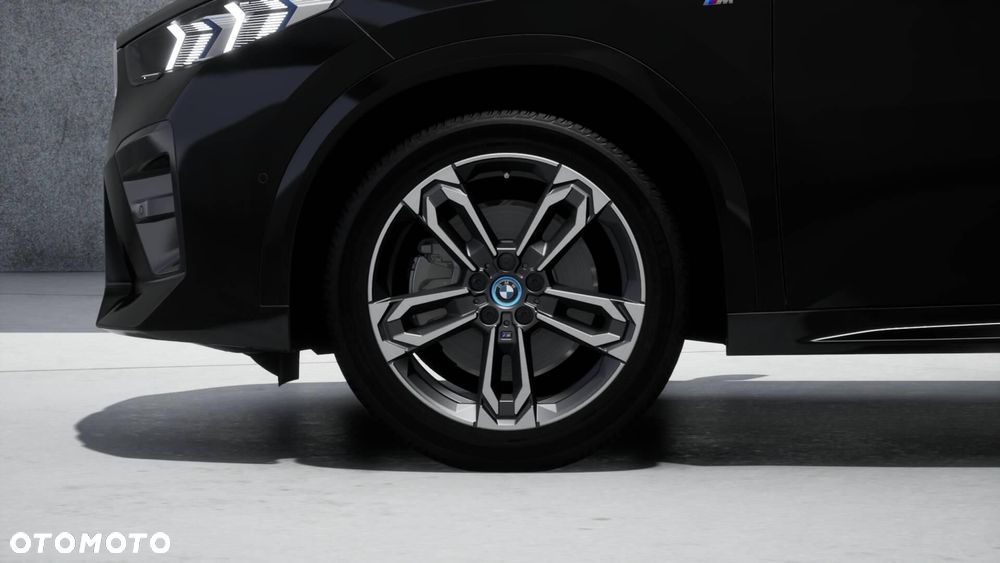 BMW iX2 - 4