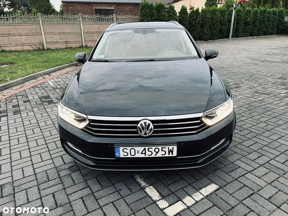 Volkswagen Passat - 16