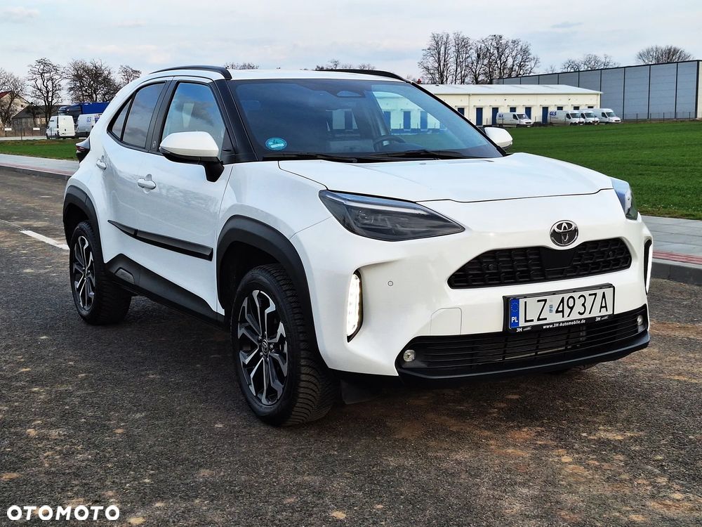 Toyota Yaris Cross 130 1.5 VVT-i Team Deutschland - 24