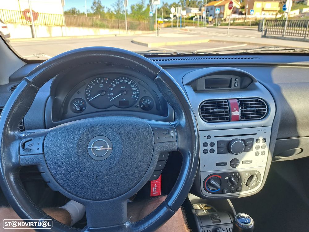 Opel Corsa 1.2 Twinport Cosmo - 12