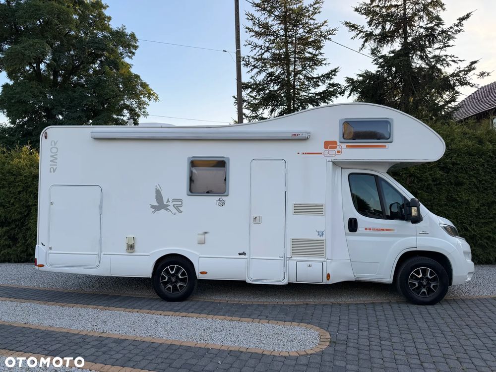 Hobby Kamper,camper I właściciel garażowany 6-osób - 3