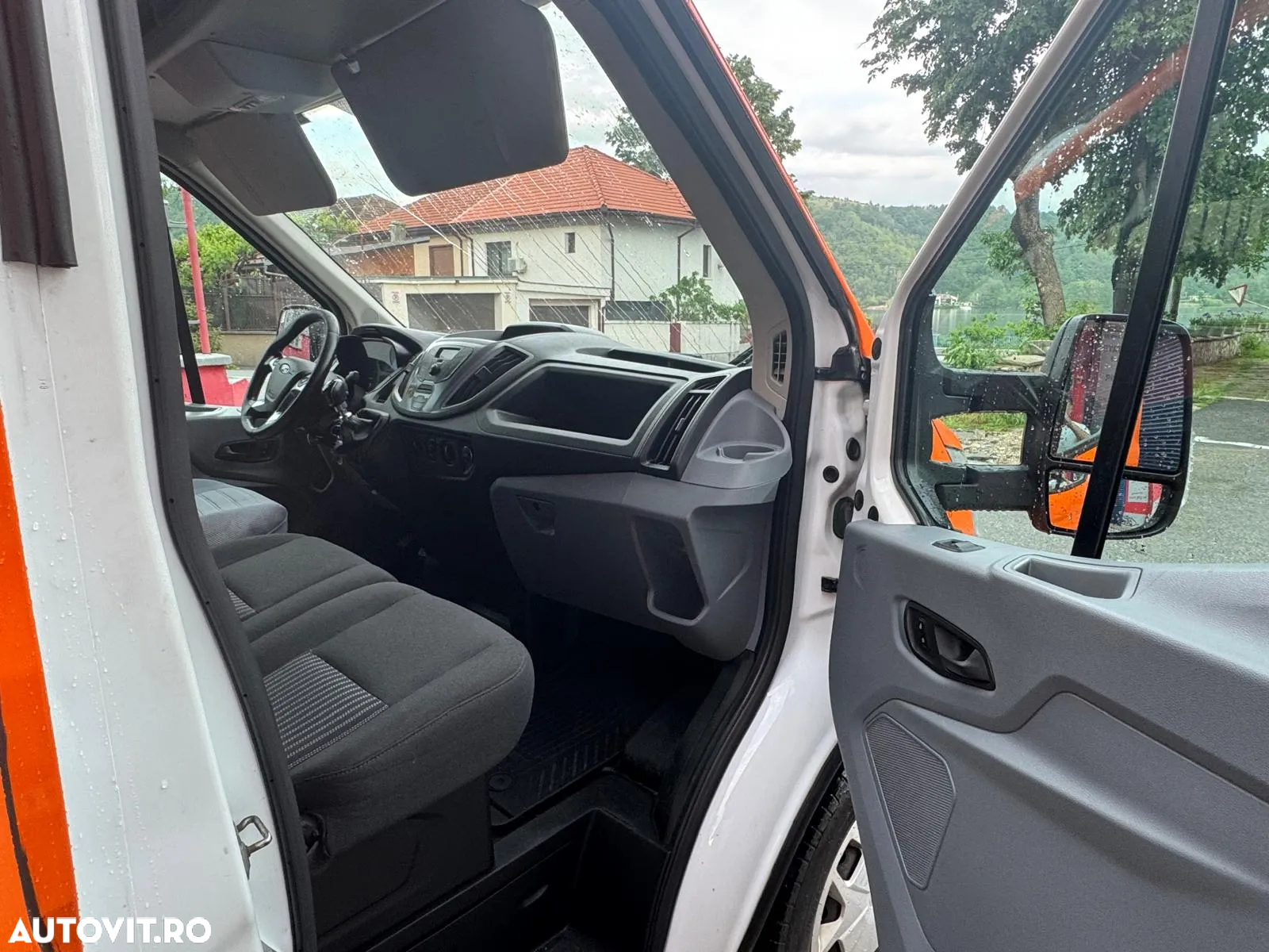 Ford Transit - 8