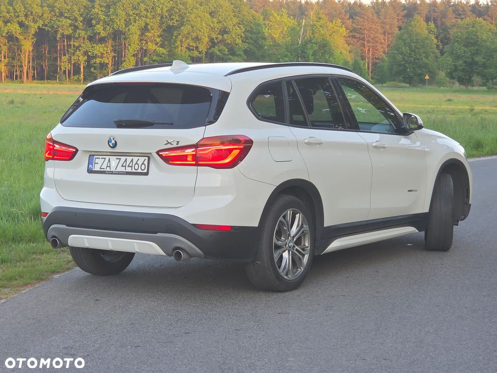 BMW X1 xDrive20d - 39