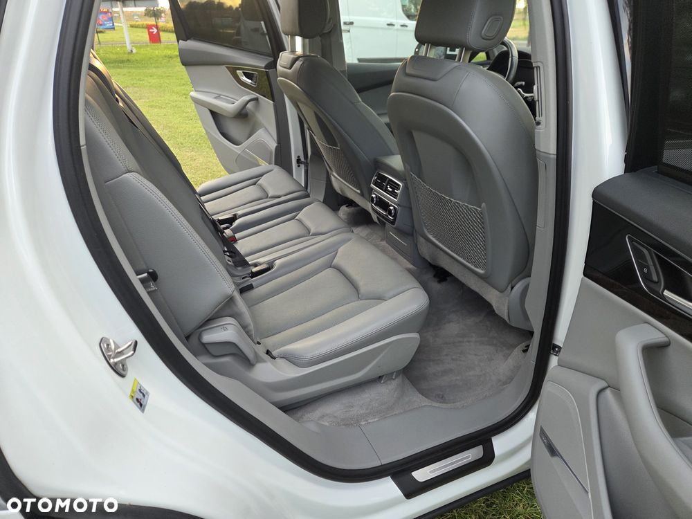 Audi Q7 - 18