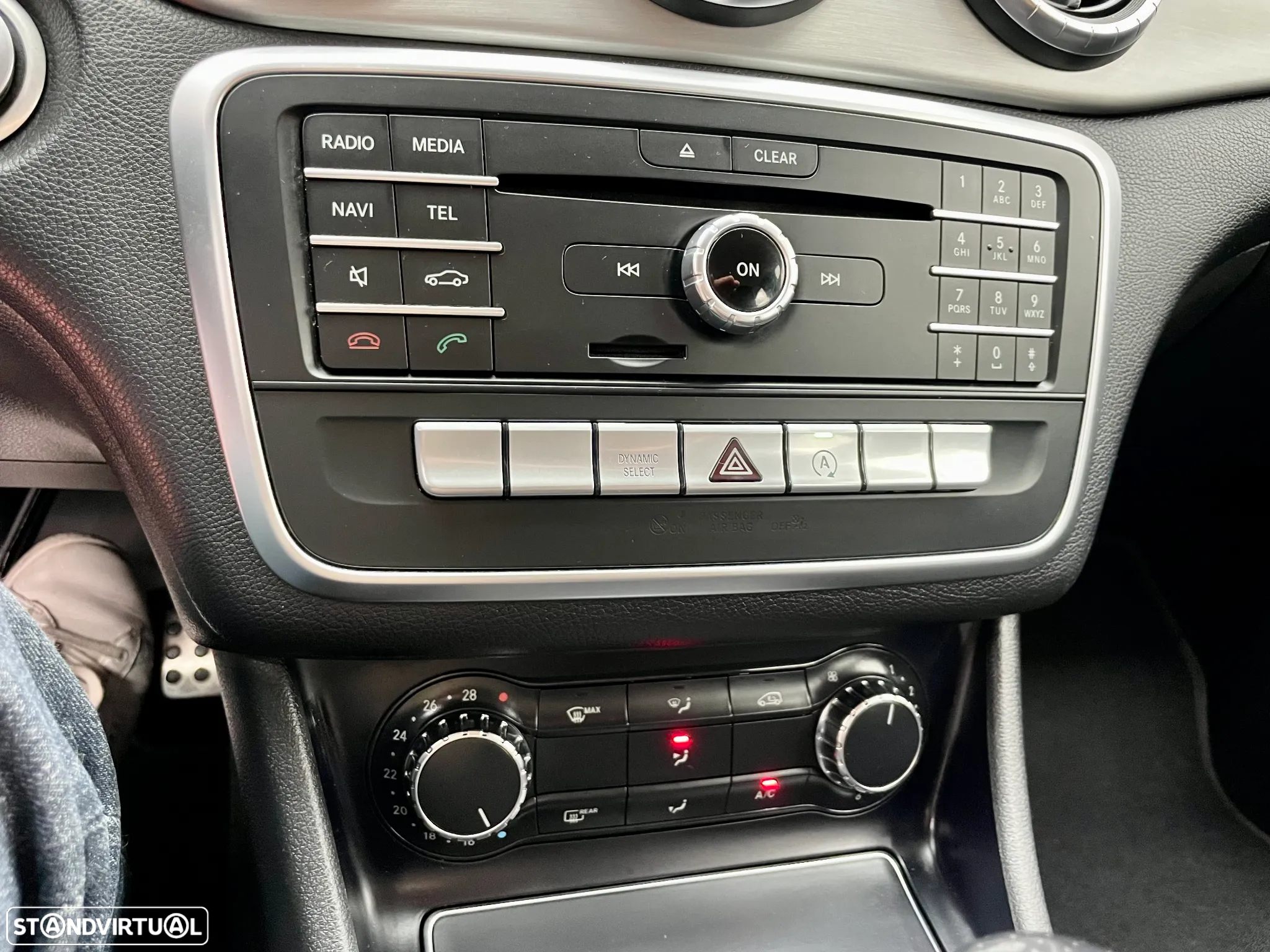 Mercedes-Benz CLA 200 d AMG Line - 21