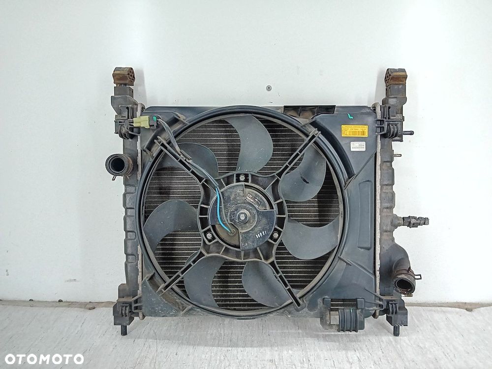 CHŁODNICA WODY Z WENTYLATOREM CHEVROLET SPARK II 95978940 1.2 16V - 4