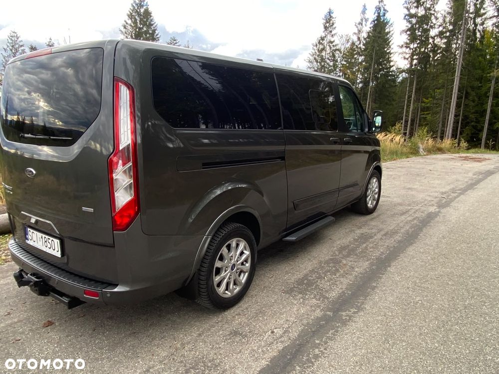 Ford Tourneo Custom - 8