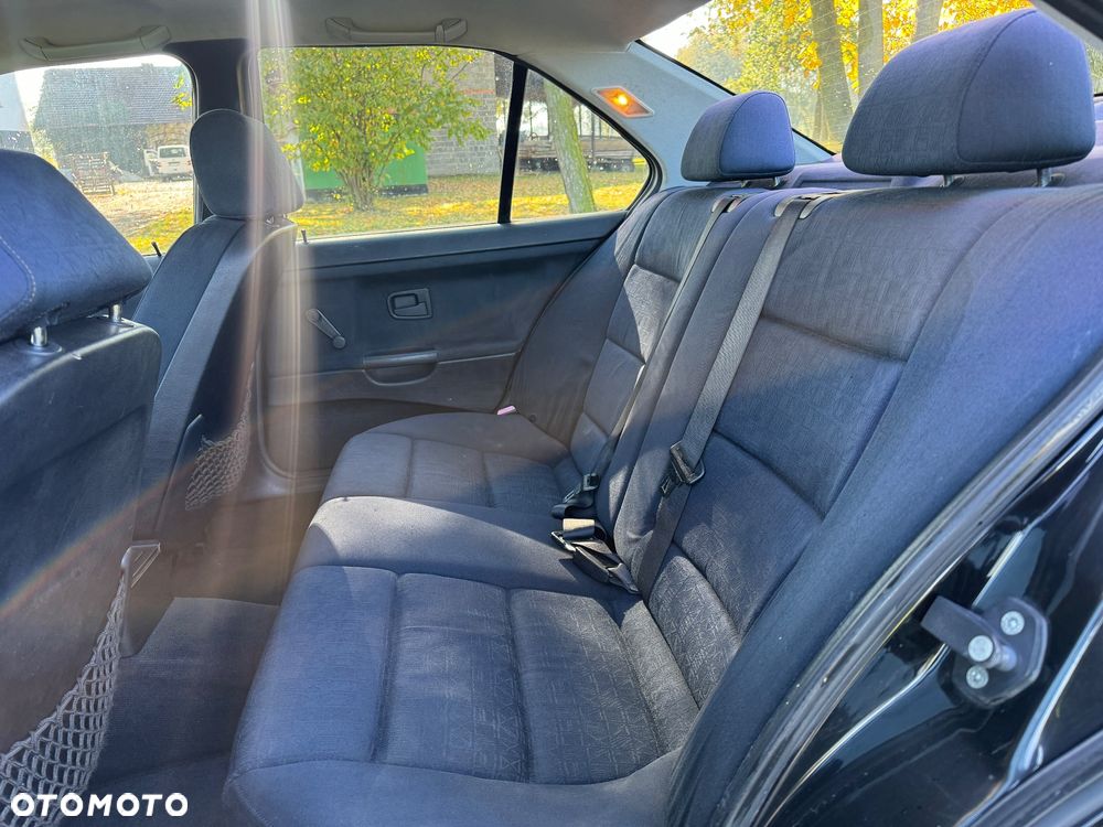 BMW Seria 3 316i - 9