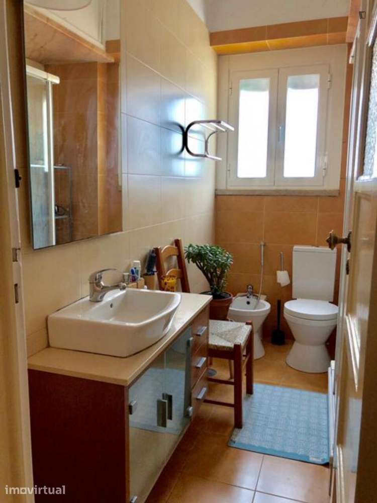 Quarto - localizado em Benfica Lisbon - Grande imagem: 3/14