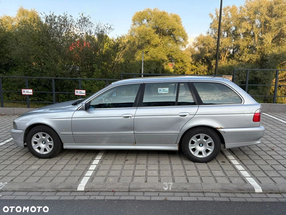 BMW Seria 5 520i - 10
