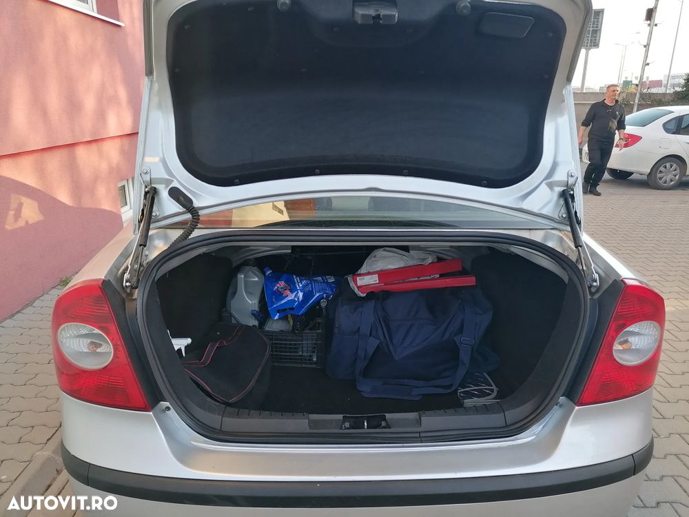 Ford Focus - 4