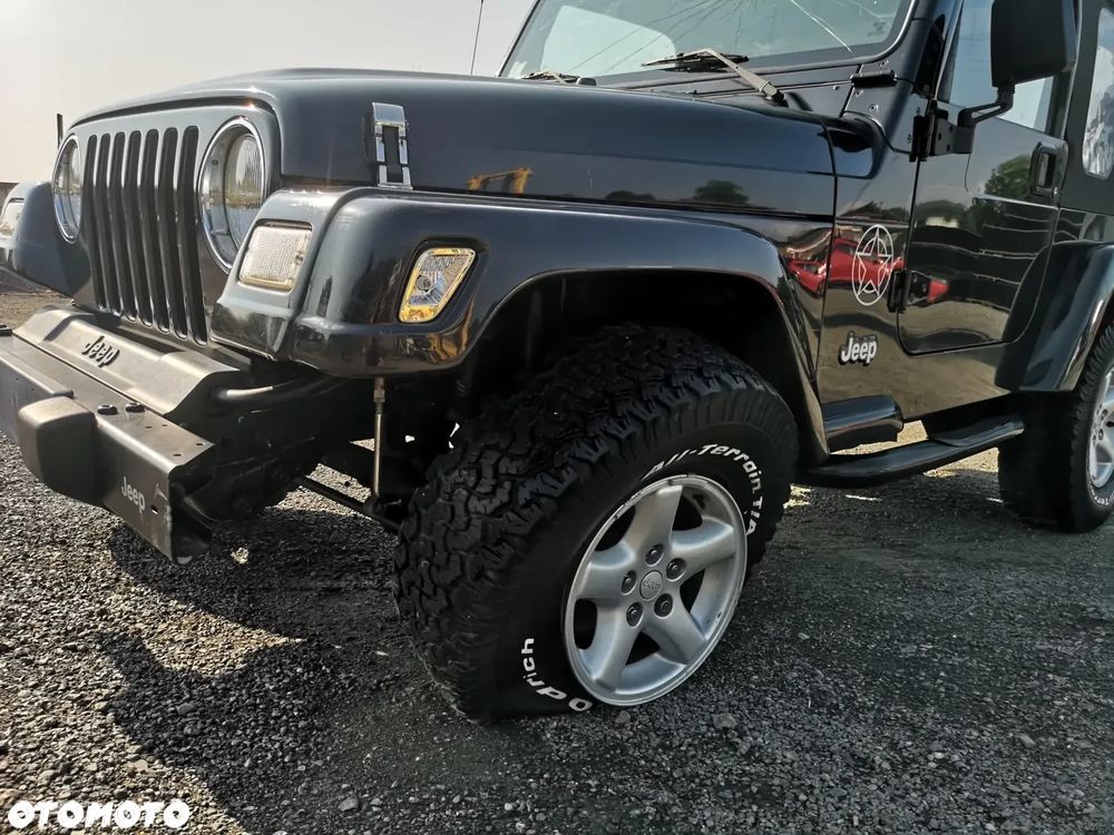 Jeep Wrangler - 16