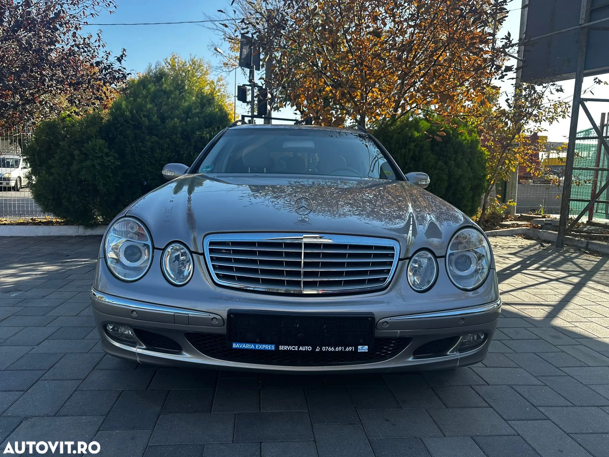 Mercedes-Benz E 200 T Kompressor Automatik Elegance - 1