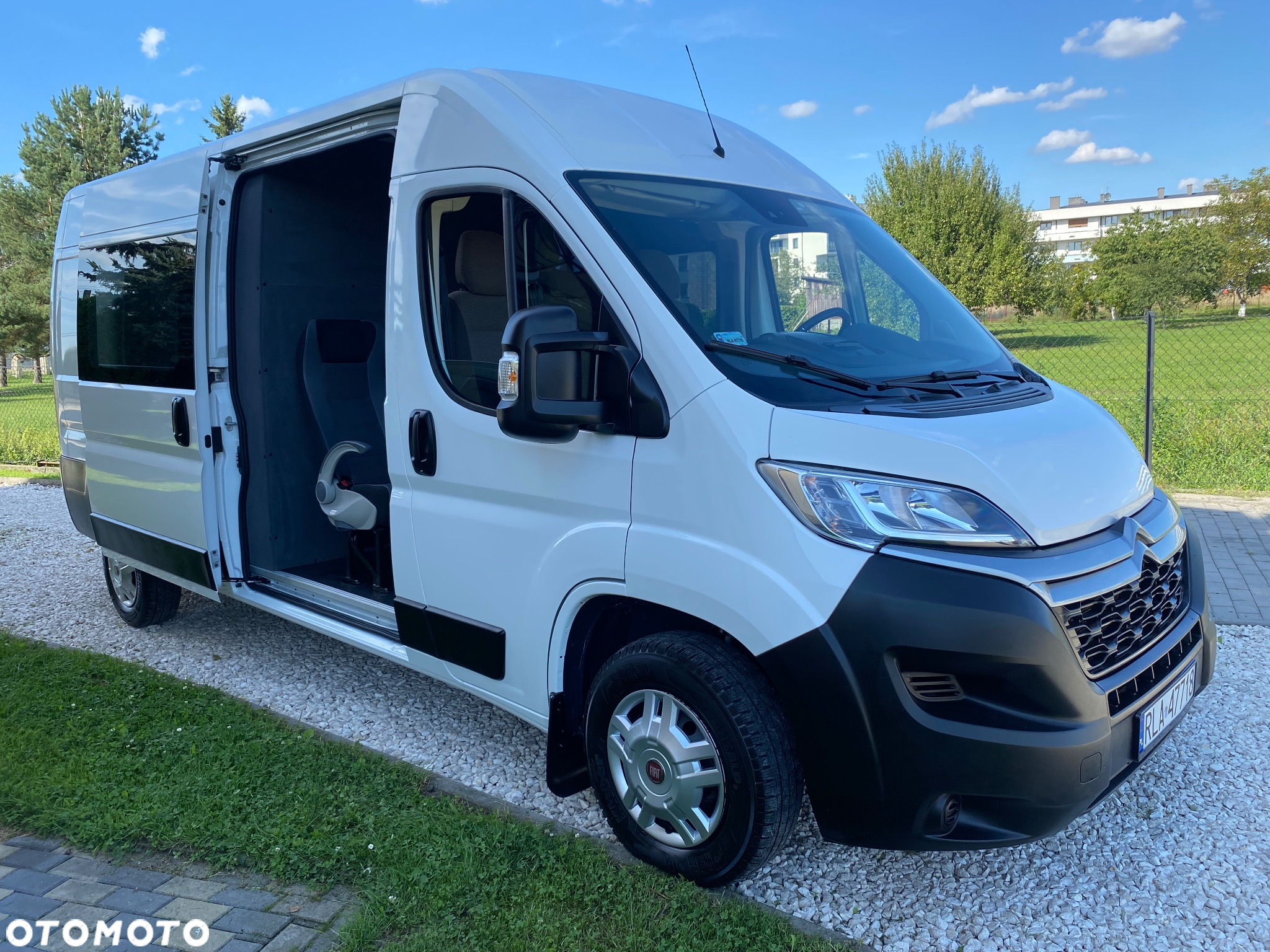 Peugeot BOXER L3H2 brygadowy 6-osobowy zakupiony w salonie w Rzeszowie bezwypadkowy - 4