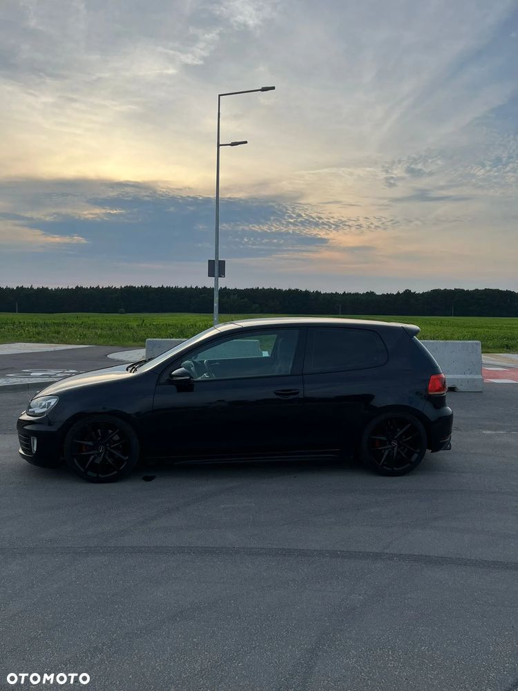 Volkswagen Golf - 9