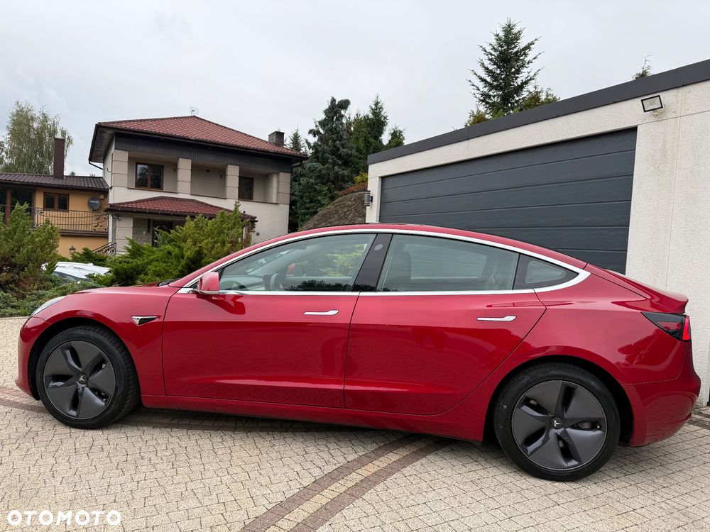 Tesla Model 3 - 2