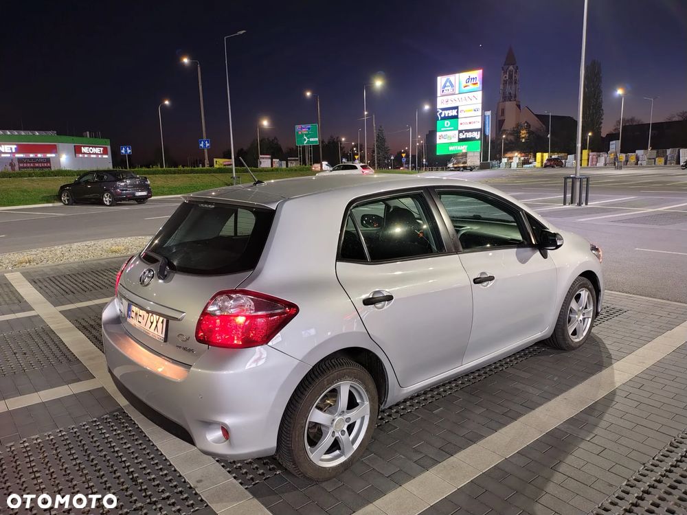 Toyota Auris 1.6 Active - 10