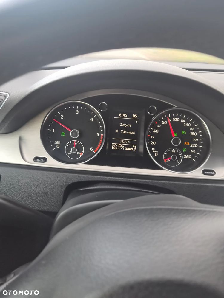 Volkswagen Passat 2.0 TDI 4Mot Highline DSG - 9